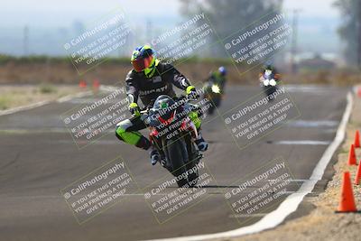 media/Sep-20-2025-TrackDaz (Sat) [[27f0cde673]]/C Group/240pm (Turn 9)/